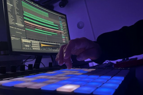 Ponudba programov Alphawave