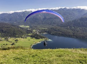 Darilni boni polet z jadralnim padalom v tandemu